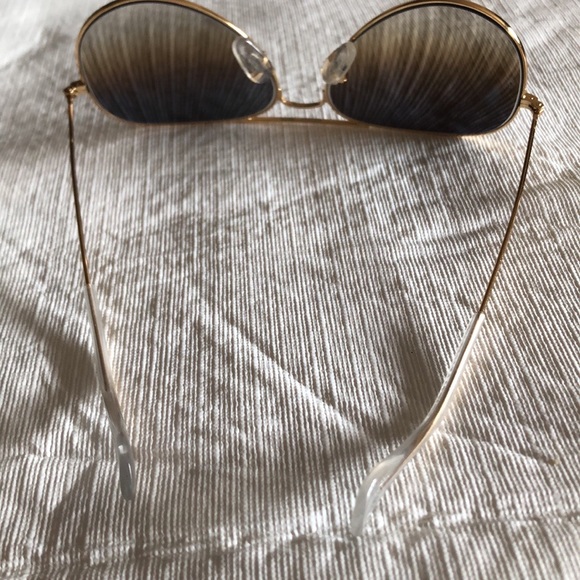 Ray-Ban Aviators - Picture 2 of 6